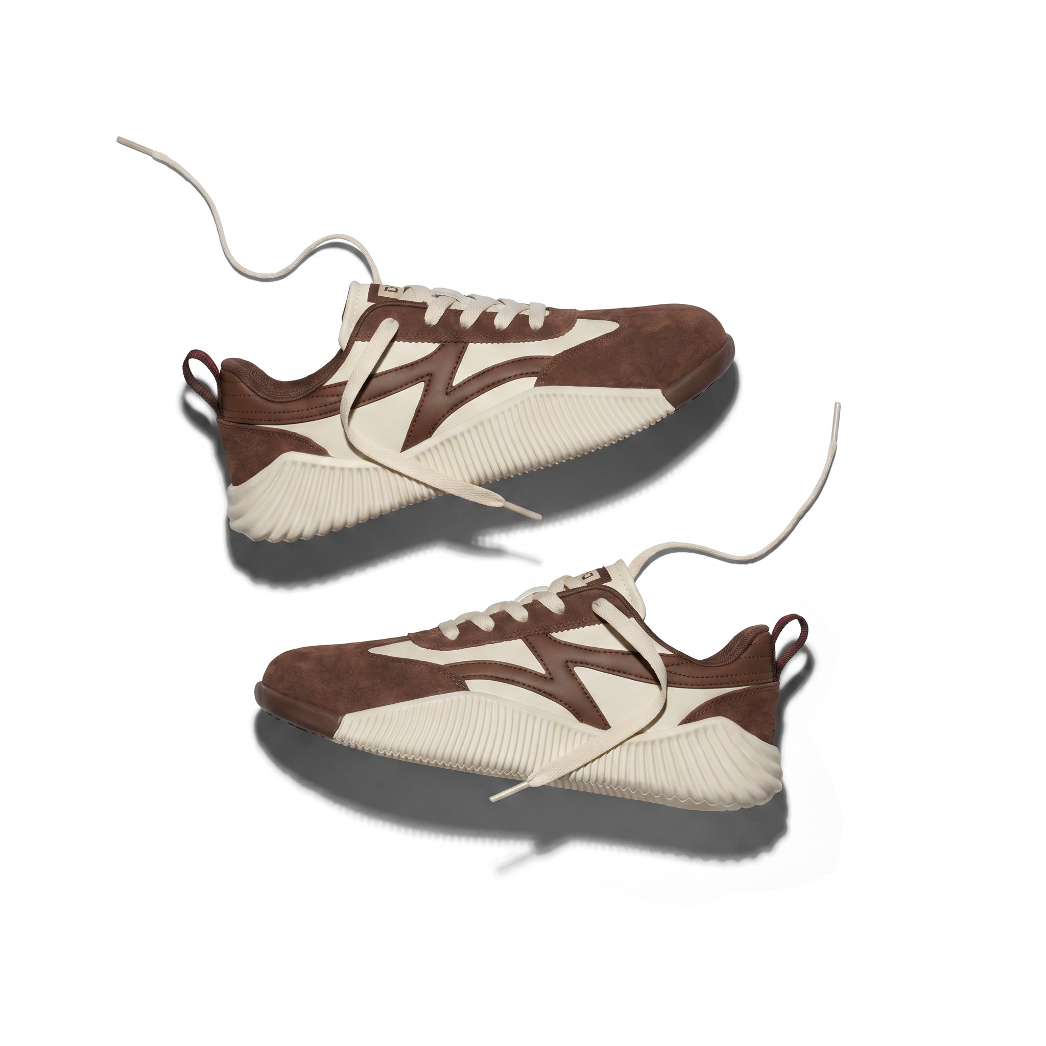 DeFlorance Cloudea 2.0 sneakers in Mocha with loose laces